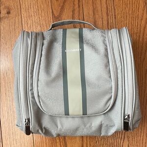 BAGSMART, Hanging Toiletry Bag, medium size